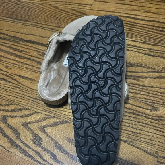 Birkenstock - Boston Big Buckle Shearling Clog - Picture 6 of 6